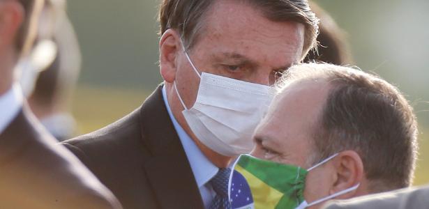 Bolsonaro elogia Pazuella e não considera médico na área de saúde: ‘ele não é gerente’ – 25.06.2020.