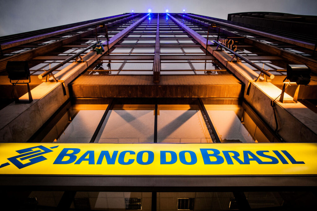 O TCU concede ao BB 48 horas para suspender anúncios de notícias falsas – 19.06.2020. – Monica Bergamo