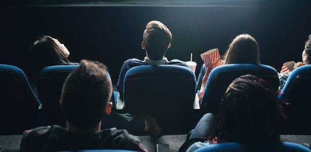 O Reino Unido reabrirá cinemas, teatros e salas de concerto em agosto