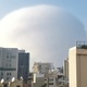 A onda de choque foi observada durante a explosão em Beirute, Líbano, em uma foto tirada de um vídeo nas redes sociais - 4 de agosto de 2020 - Karim Sokhn / Instagram / Ksokhn + Thebikekitchenbeirut / via REUTERS